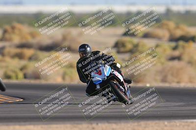media/Nov-06-2023-Moto Forza (Mon) [[ce023d0744]]/3-Intermediate Group/Session 5 (Turn 4)/